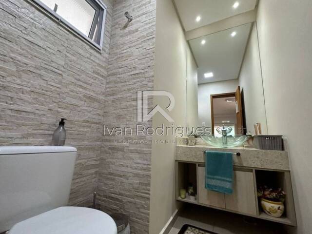 Casa em condomínio para Venda em Jacareí - 5