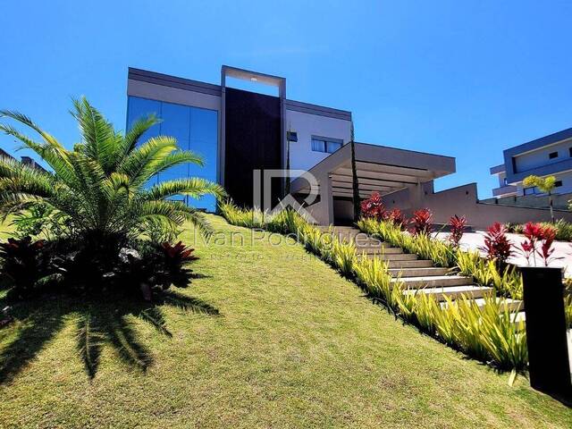 Venda em Parque Residencial Jequitibá - Jacareí