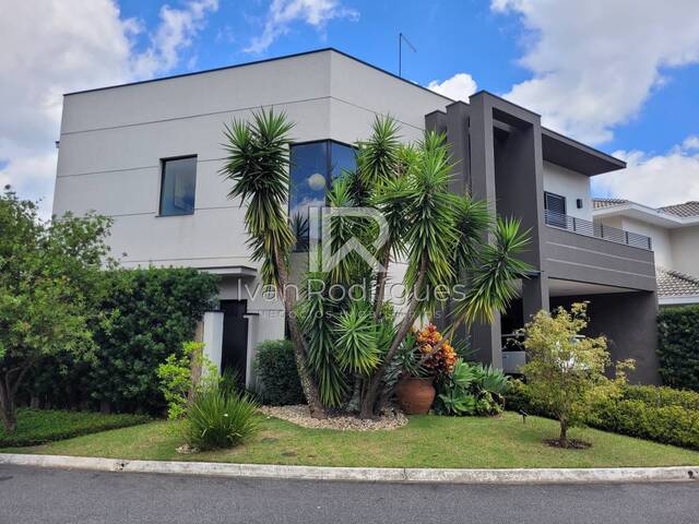 #37 - Casa em condomínio para Venda em Jacareí - SP