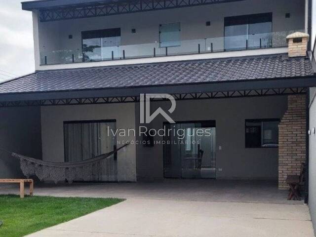 #42 - Casa para Venda em Jacareí - SP - 2