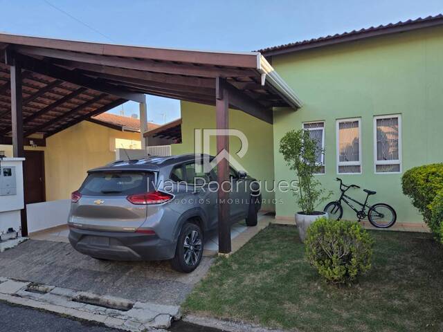 #62 - Casa em condomínio para Venda em Jacareí - SP