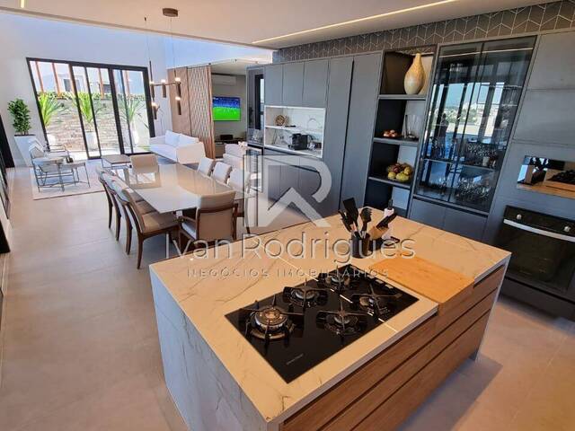 Casa em condomínio para Venda em São José dos Campos - 5