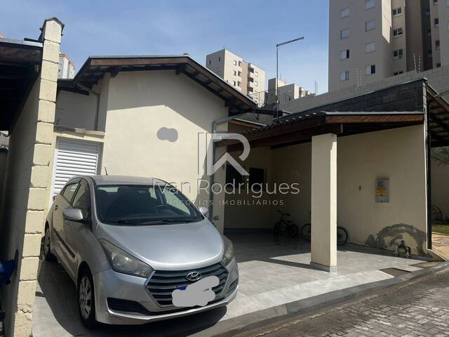 #68 - Casa em condomínio para Venda em Jacareí - SP