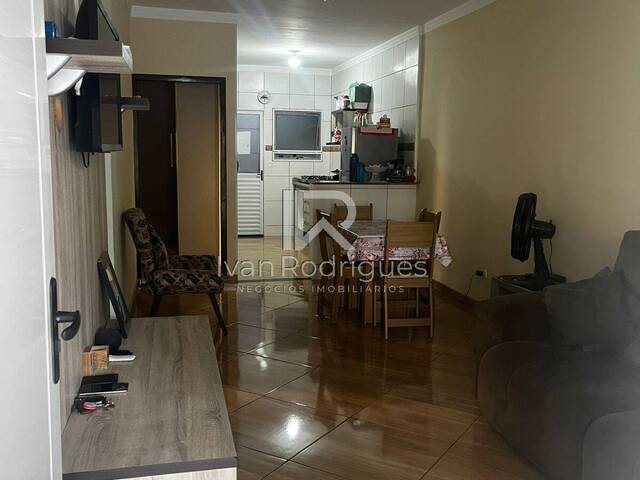 #68 - Casa em condomínio para Venda em Jacareí - SP