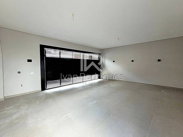 #70 - Casa para Venda em Jacareí - SP - 3