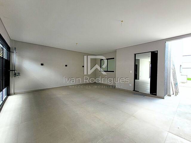 Casa para Venda em Jacareí - 4