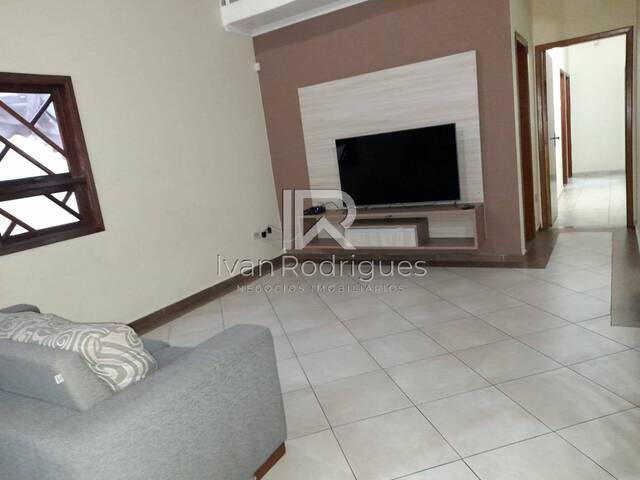 #78 - Casa para Venda em Jacareí - SP