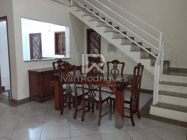 #78 - Casa para Venda em Jacareí - SP