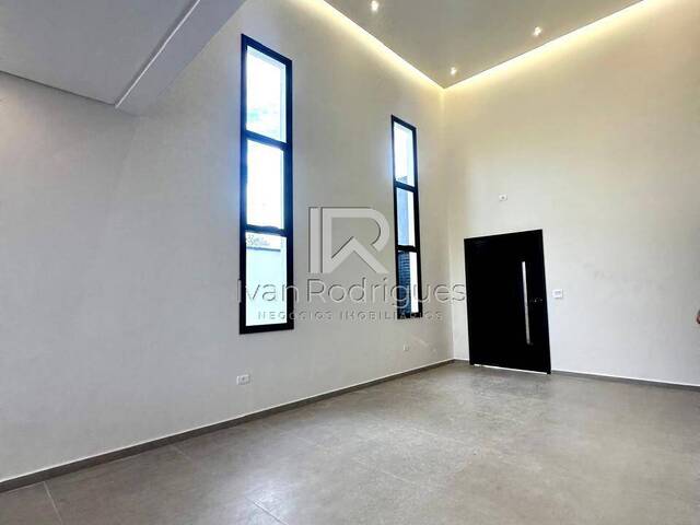 #80 - Casa em condomínio para Venda em Jacareí - SP - 3