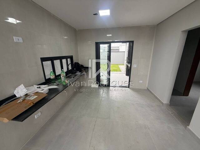 Casa em condomínio para Venda em Jacareí - 5