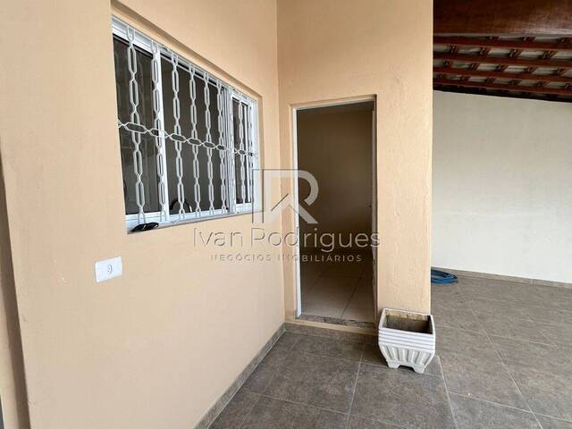 Casa para Venda em Jacareí - 4