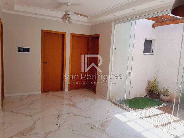 #90 - Casa para Venda em Jacareí - SP - 1