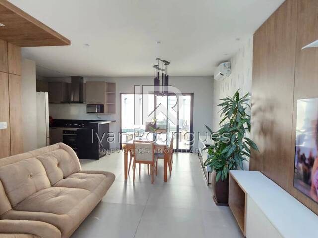 Casa em condomínio para Venda em Jacareí - 2