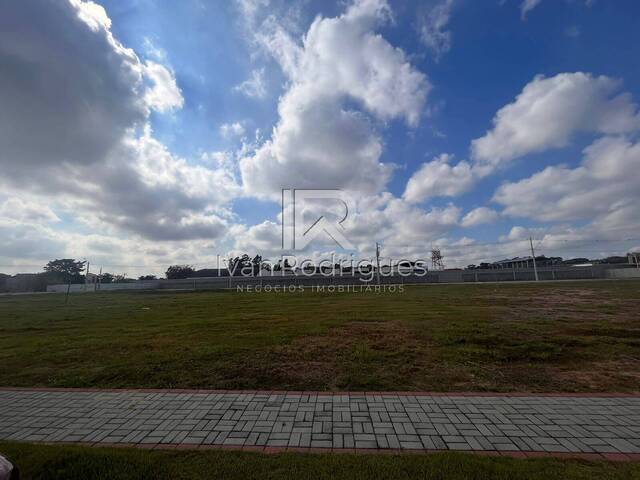 Terreno em condomínio para Venda em Jacareí - 2