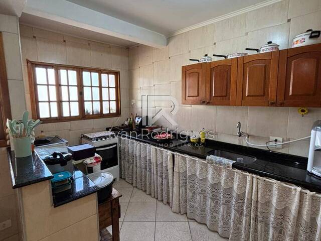 Casa para Venda em Jacareí - 4