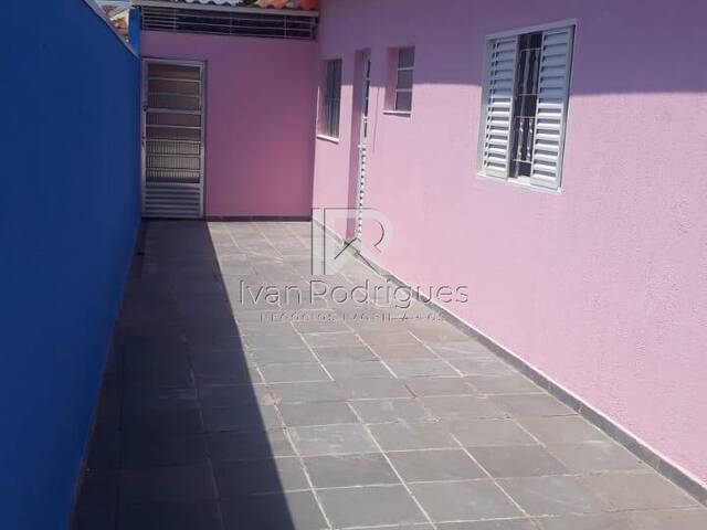 Casa para Venda em Jacareí - 4