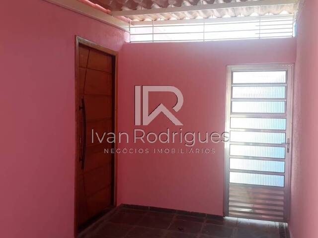 Casa para Venda em Jacareí - 3