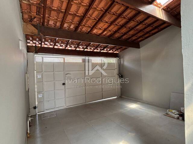 Venda em Jardim Santa Maria - Jacareí