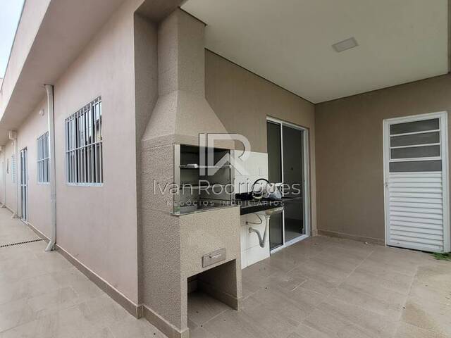 #125 - Casa para Venda em Jacareí - SP - 3